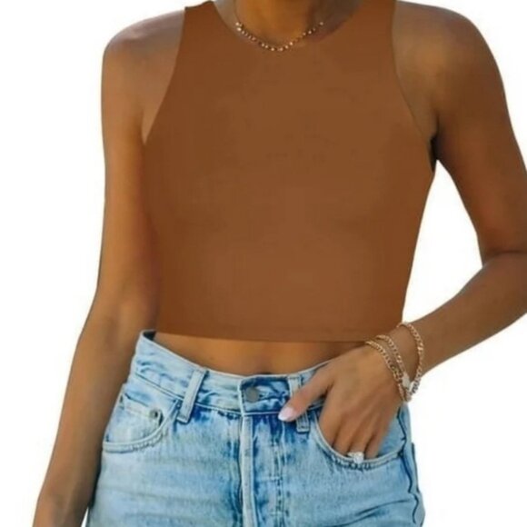 ReoRia Cropped Tank Top - Picture 2 of 2